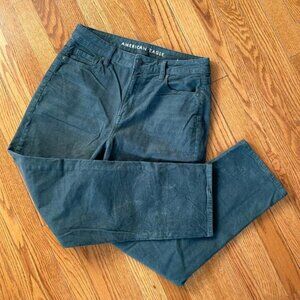 American Eagle Mom Straight Jeans Green Corduroy Size 10